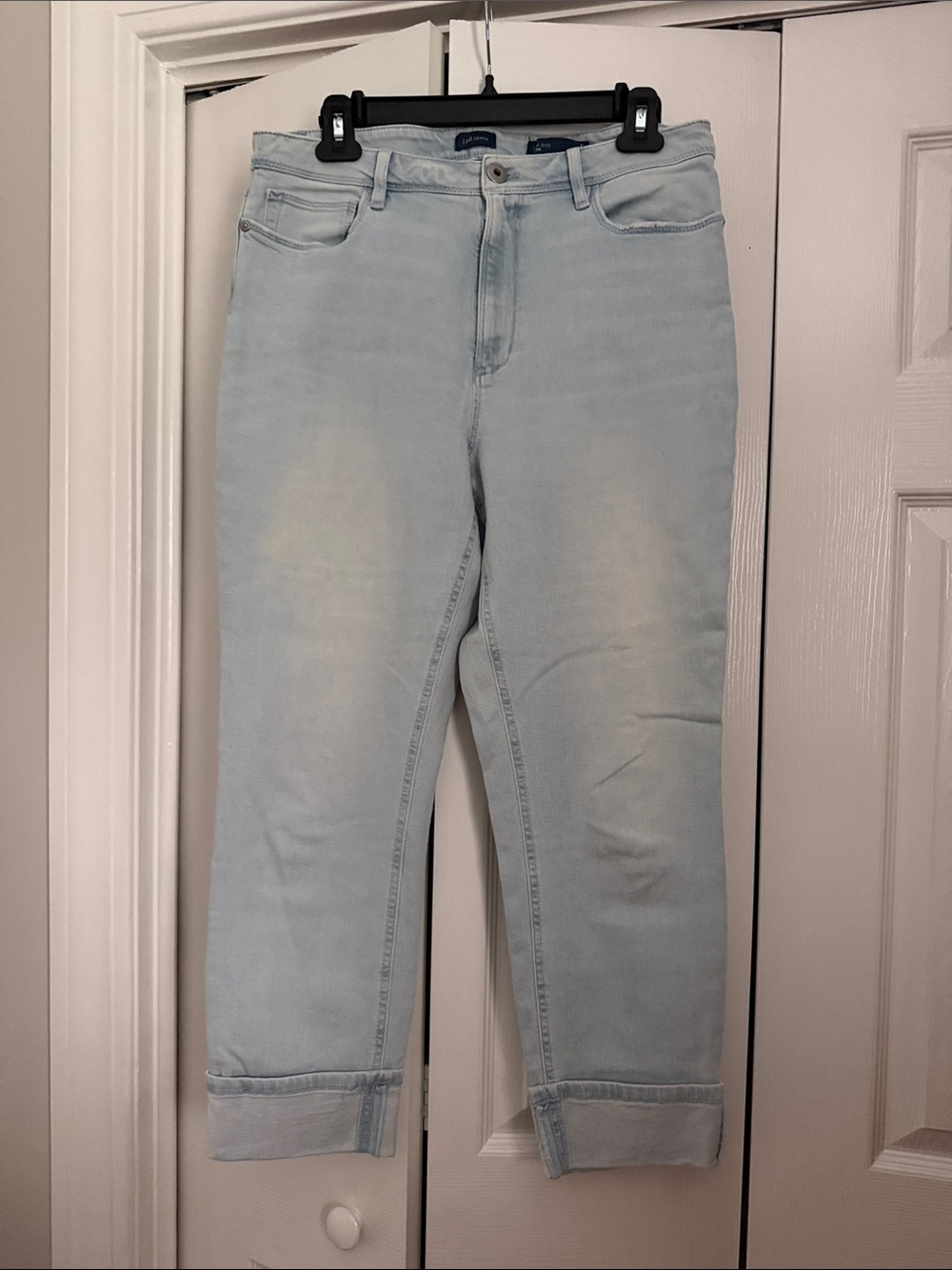 JJill Light Wash Women’s Jeans - Classic High-Rise cropped cuffed jeans